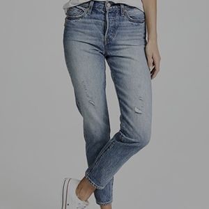 Levis white oak distressed jeans